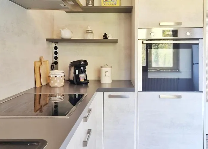 Apartment Les Aubepines - Calme - Parking *